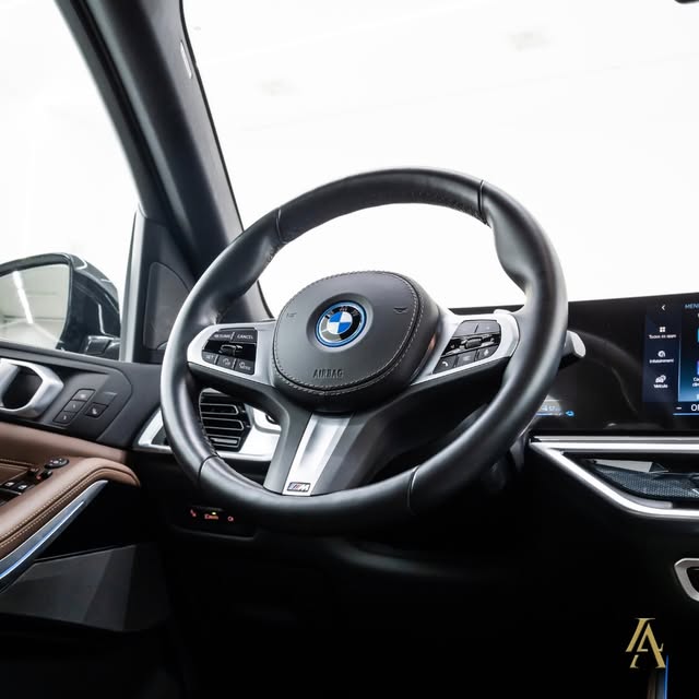 BMW X5 50E M SPORT - Imagem 14