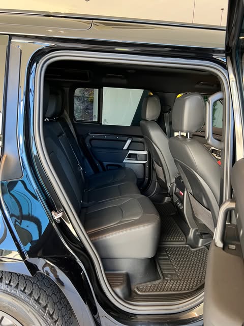 LAND ROVER DEFENDER SE X-DYNAMIC - Imagem 13