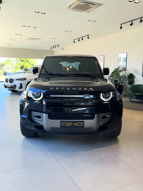 LAND ROVER DEFENDER SE X-DYNAMIC - Imagem 7