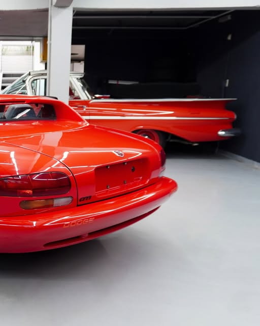 DODGE VIPER RT-10 - Imagem 8