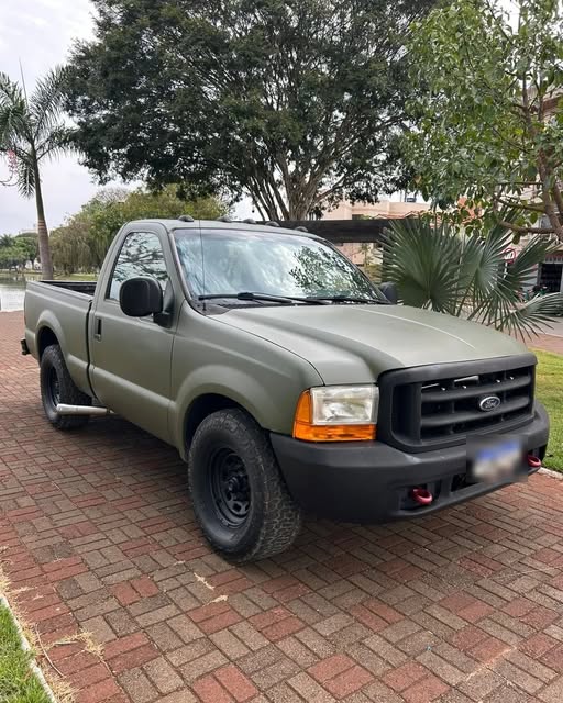 FORD F-250 XL - Imagem 1