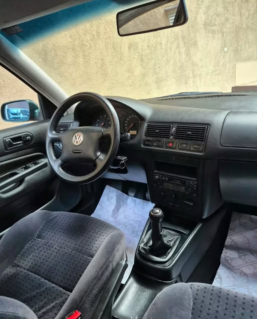 VOLKSWAGEN GOLF - Imagem 4
