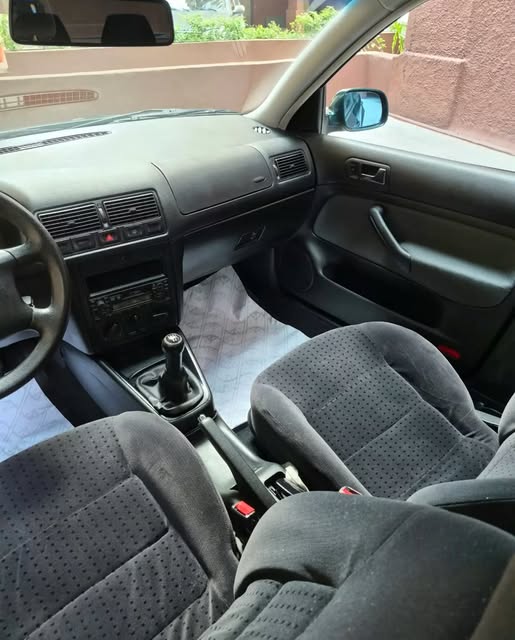 VOLKSWAGEN GOLF - Imagem 5