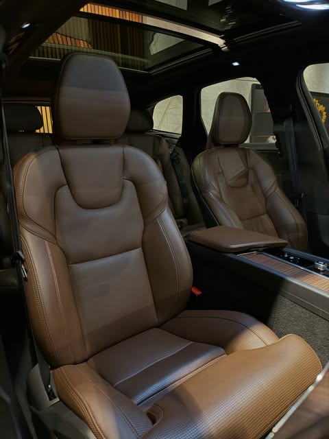 VOLVO XC60 T8 ULTIMATE - Imagem 12