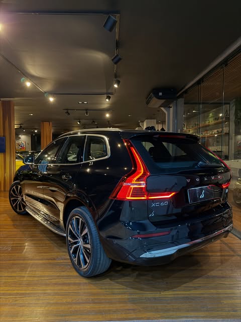 VOLVO XC60 T8 ULTIMATE - Imagem 3