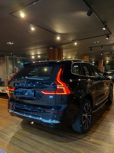 VOLVO XC60 T8 ULTIMATE - Imagem 4