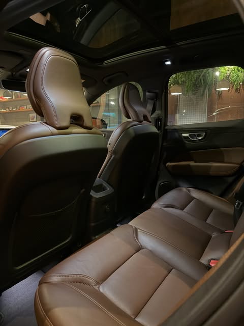 VOLVO XC60 T8 ULTIMATE - Imagem 10