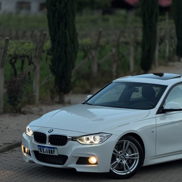 BMW 335I M SPORT - Imagem 2