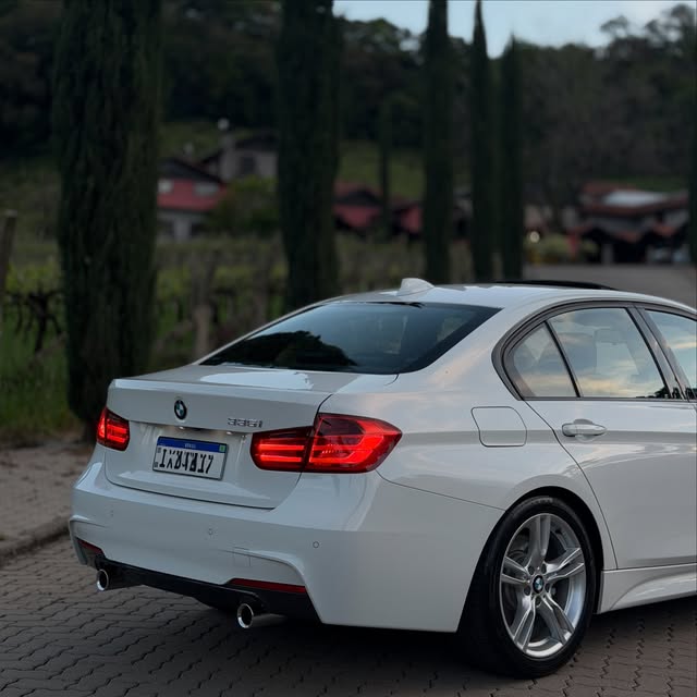 BMW 335I M SPORT - Imagem 15