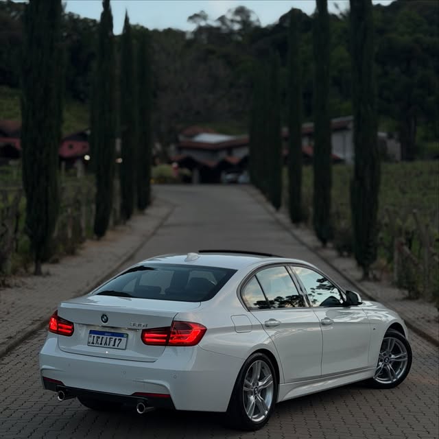 BMW 335I M SPORT - Imagem 16
