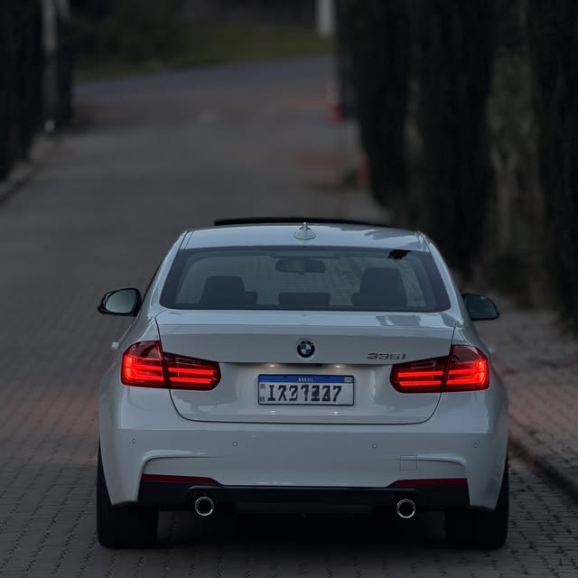BMW 335I M SPORT - Imagem 20