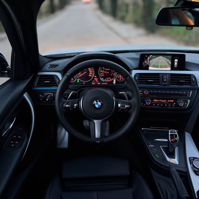 BMW 335I M SPORT - Imagem 9