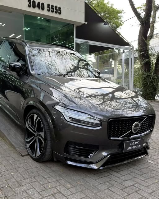 VOLVO XC90 T8 RECHARGE ULTIMATE DARK - Imagem 4
