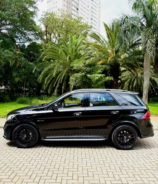 MERCEDES-BENZ GLE63 AMG - Imagem 4