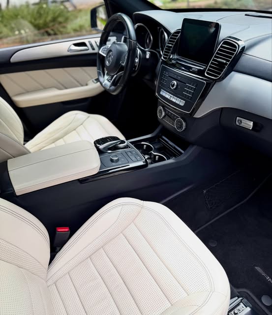 MERCEDES-BENZ GLE63 AMG - Imagem 6