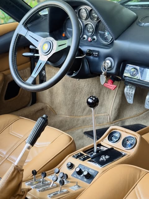 FERRARI 308 GTS TARGA - Imagem 17