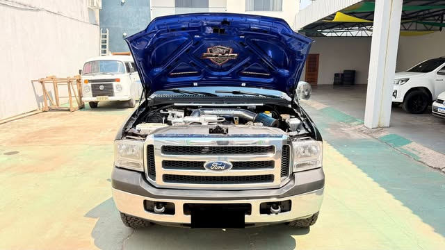 FORD F-250 XLT-L - Imagem 15