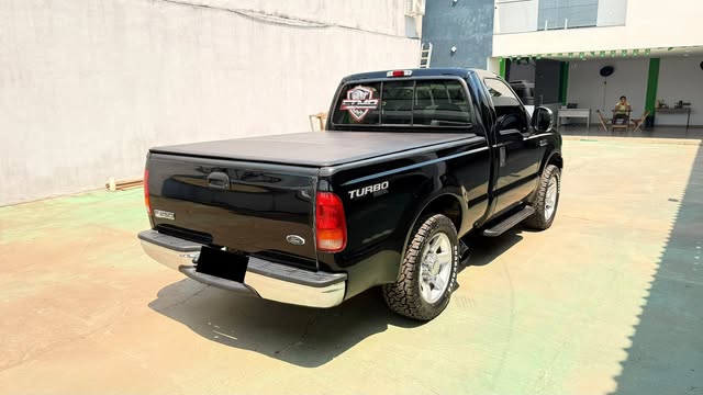 FORD F-250 XLT-L - Imagem 5