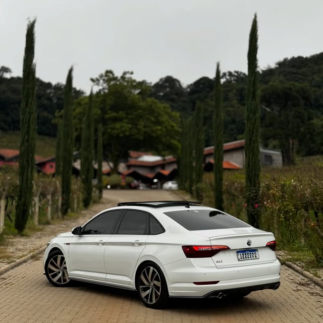 VOLKSWAGEN JETTA GLI 350TSI - Imagem 13