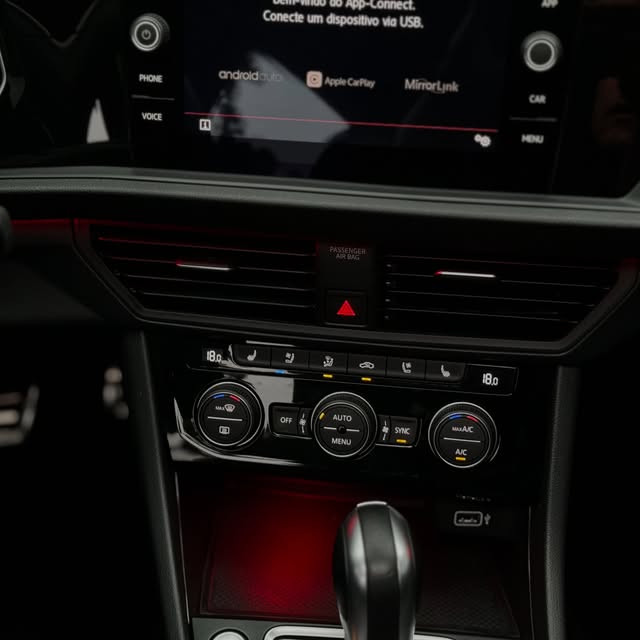 VOLKSWAGEN JETTA GLI 350TSI - Imagem 9