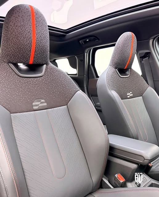 MINI COUNTRYMAN JOHN COOPER WORKS EXCLUSIVE - Imagem 13
