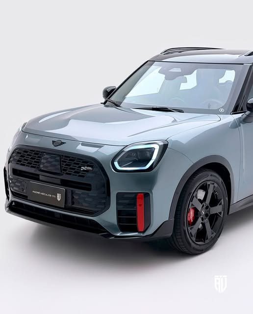 MINI COUNTRYMAN JOHN COOPER WORKS EXCLUSIVE - Imagem 3