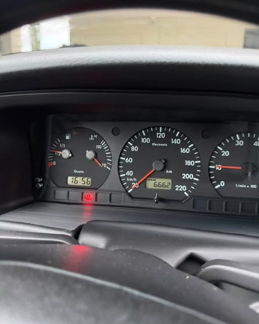 VOLKSWAGEN SANTANA - Imagem 8