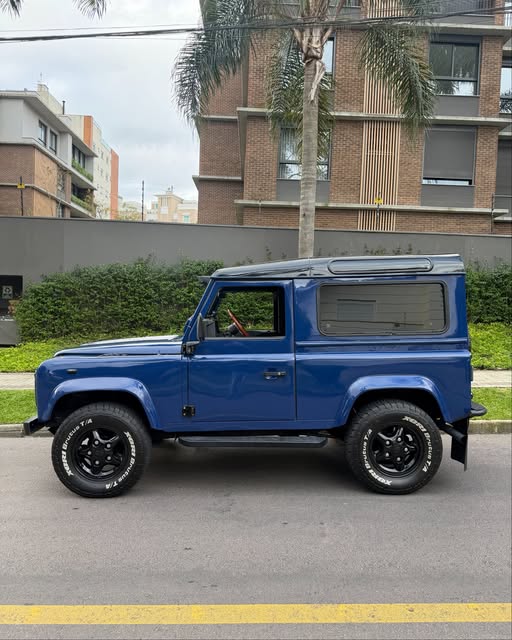 LAND ROVER DEFENDER - Imagem 2