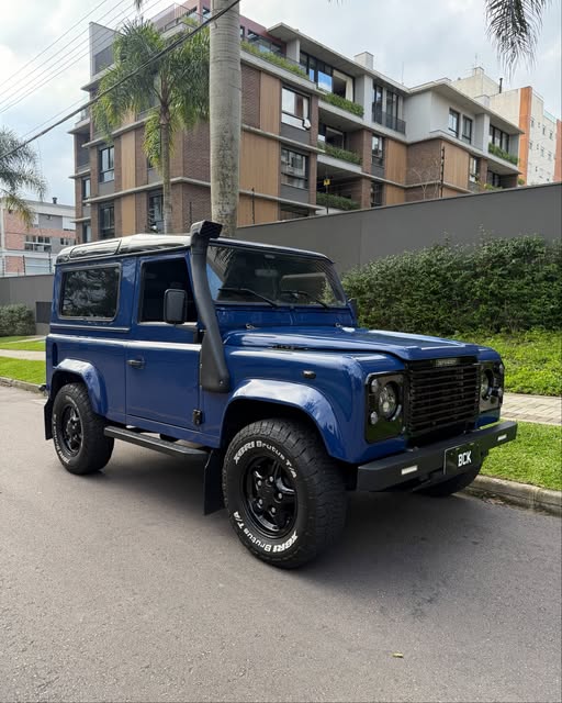 LAND ROVER DEFENDER - Imagem 6