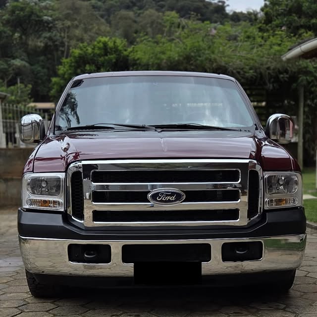 FORD F-250 XLT-L - Imagem 5