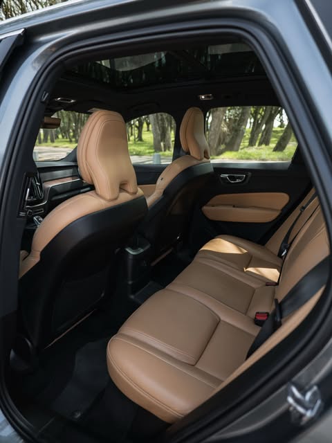 VOLVO XC60 INSCRIPTION - Imagem 16