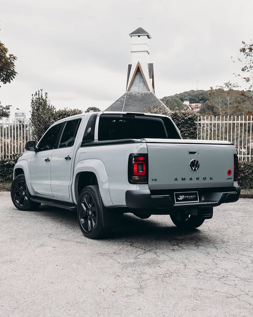VOLKSWAGEN AMAROK 70 ANOS - Imagem 2