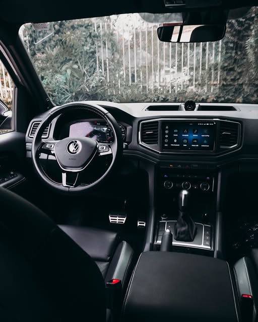 VOLKSWAGEN AMAROK 70 ANOS - Imagem 3