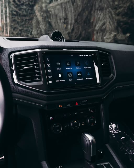 VOLKSWAGEN AMAROK 70 ANOS - Imagem 5