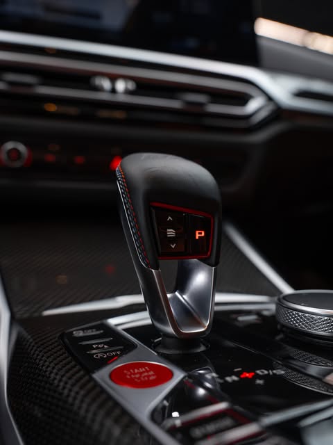 BMW M3 COMPETITION - Imagem 11