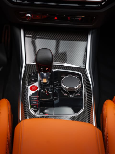 BMW M3 COMPETITION - Imagem 9