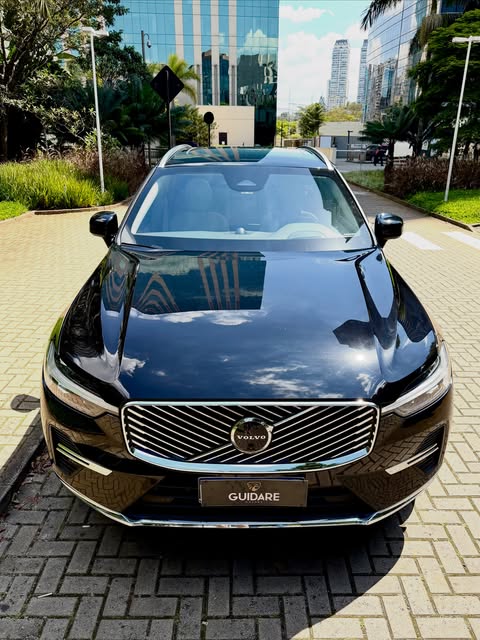 VOLVO XC60 T8 ULTRA TURBO - Imagem 2