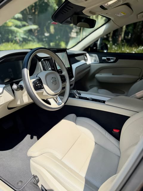 VOLVO XC60 T8 ULTRA TURBO - Imagem 7
