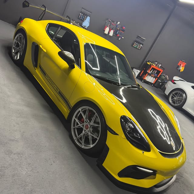 PORSCHE CAYMAN 718 - Imagem 2