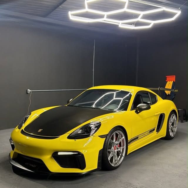 PORSCHE CAYMAN 718 - Imagem 3
