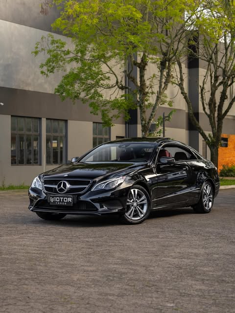 MERCEDES-BENZ E 250 COUPÉ - Imagem 1
