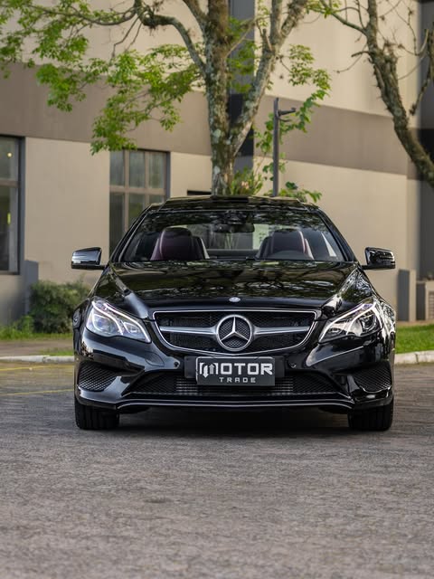 MERCEDES-BENZ E 250 COUPÉ - Imagem 2