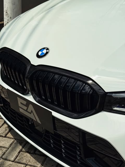 BMW 320I M SPORT - Imagem 11