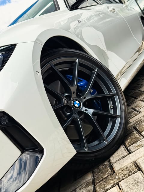 BMW 320I M SPORT - Imagem 13