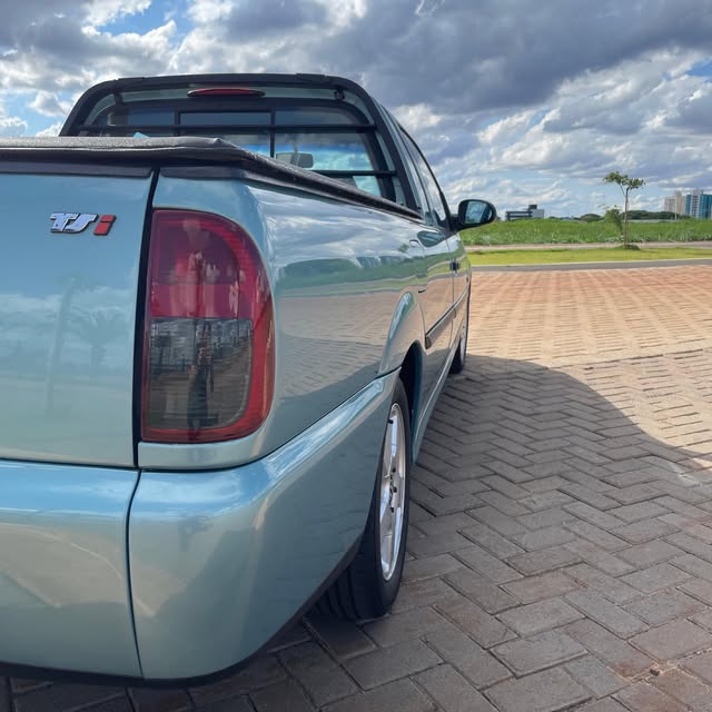 VOLKSWAGEN SAVEIRO - Imagem 4