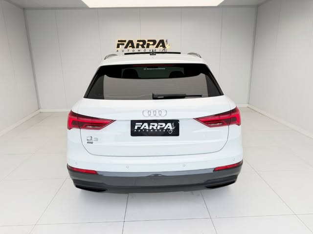 AUDI Q3 BLACK ED. 1.4 TFSI FLEX/BLACK S-TRON - Imagem 5