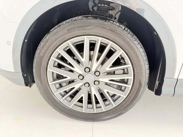 AUDI Q3 BLACK ED. 1.4 TFSI FLEX/BLACK S-TRON - Imagem 8