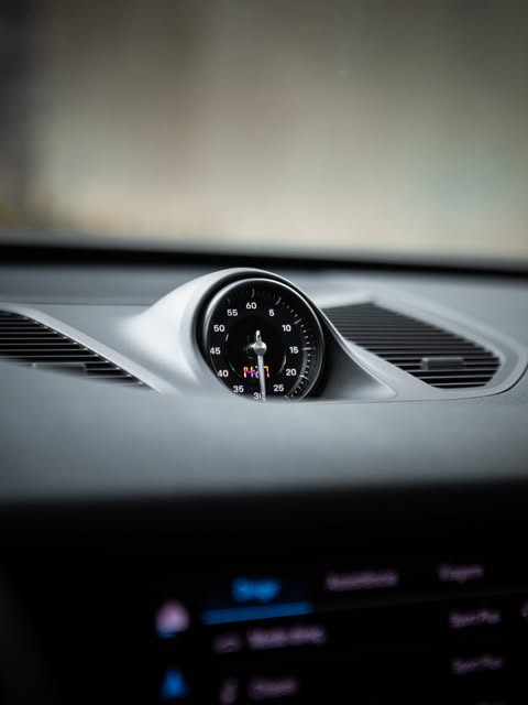 PORSCHE CAYENNE E-HYBRID COUPÉ - Imagem 15