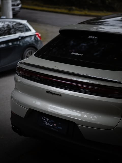 PORSCHE CAYENNE E-HYBRID COUPÉ - Imagem 4