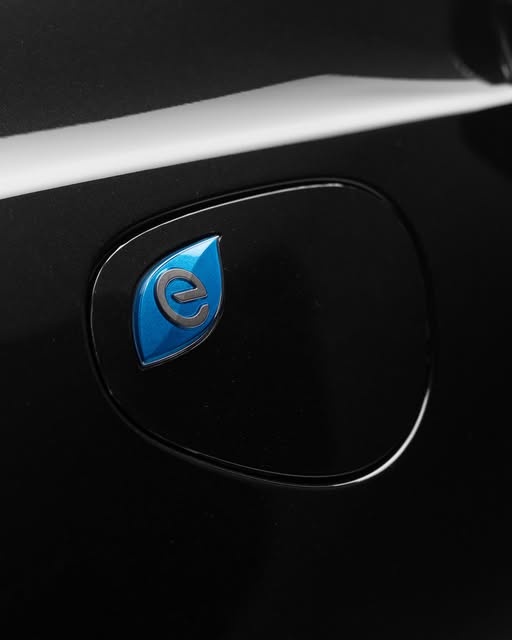 CHRYSLER PACIFICA PINNACLE E-HYBRID - Imagem 7